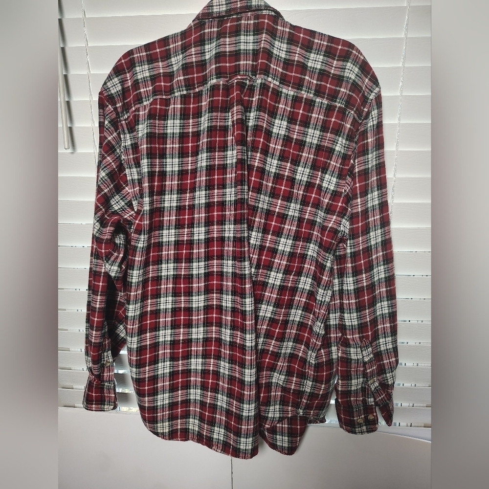 Eddie Bauer Vintage Flannel Red and Black Plaid Button Down Shirt Large - Picture 3 of 4